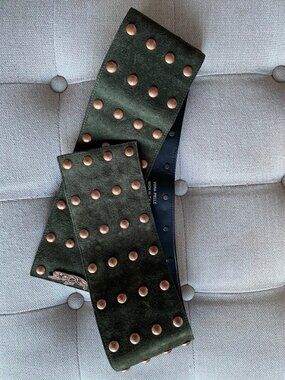 VINTAGE 80s Sage/Olive Suede Gold Tone Bling Studded Fashion Belt - unique!